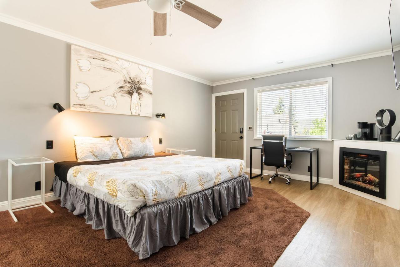 Big Bear Spa Suites Big Bear Lake Bagian luar foto