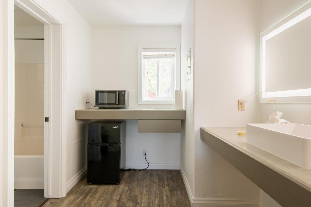 Big Bear Spa Suites Big Bear Lake Bagian luar foto