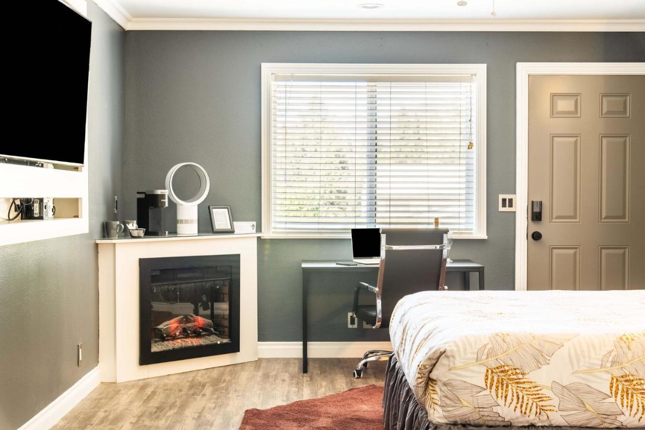 Big Bear Spa Suites Big Bear Lake Bagian luar foto
