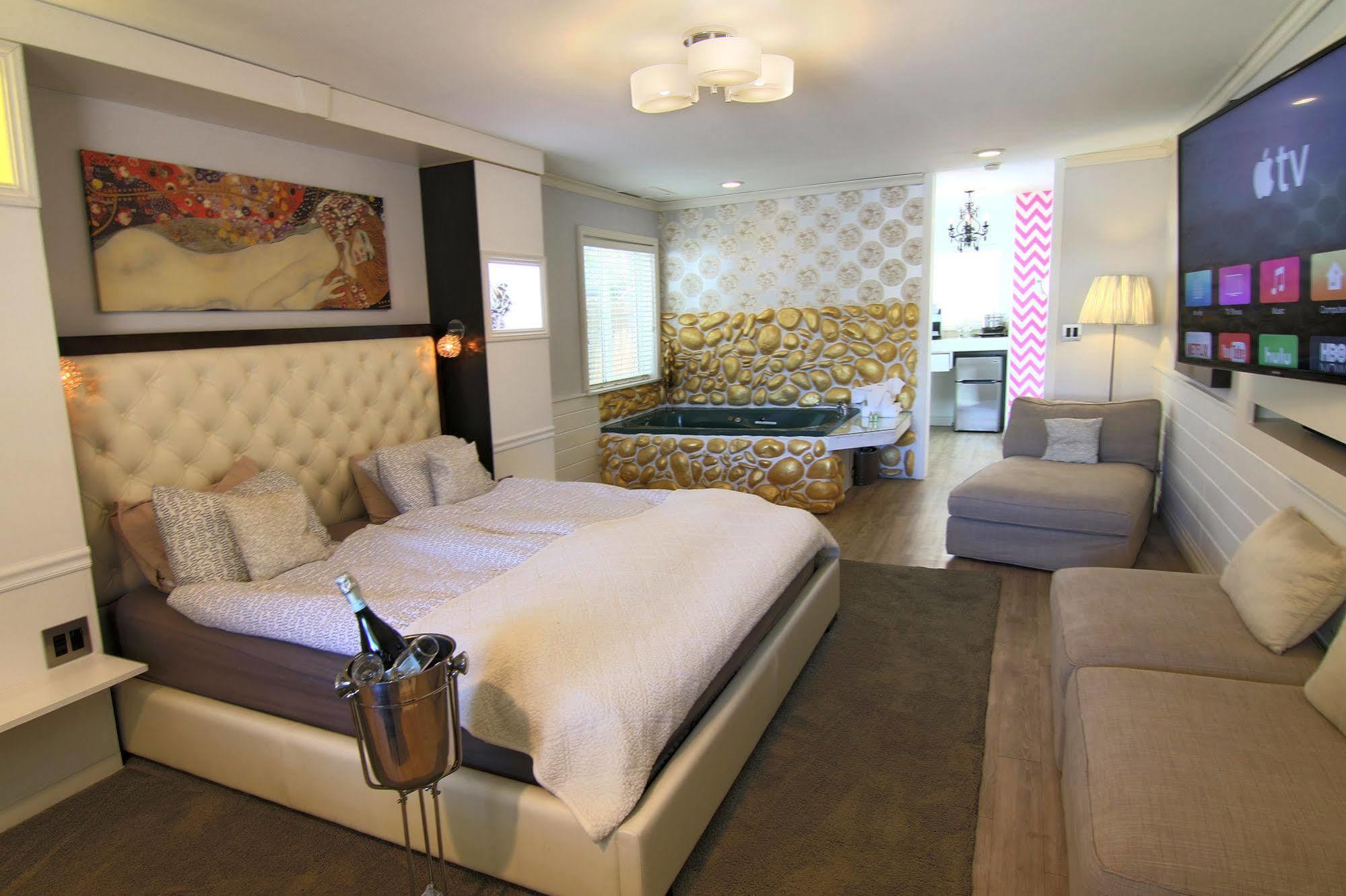 Big Bear Spa Suites Big Bear Lake Bagian luar foto